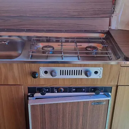 Camping Chez Flo&fred Caravane Vintage *